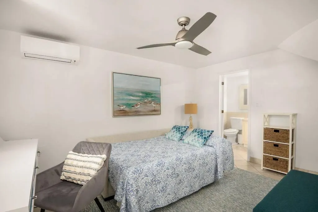 アパート Exquisite Yacht Club Townhome The Bight Settlements